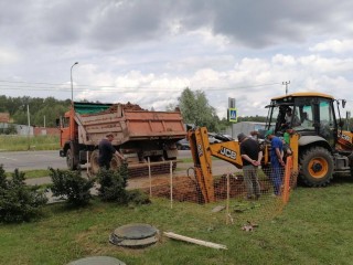 МУП «Истринская теплосеть» провела ремонт канализационных колодцев в округе