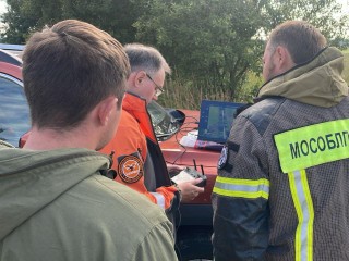 Спасатели участвовали в поисках заблудившегося мужчины в лесу Сергиева Посада