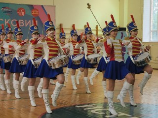 Набор в кружок барабанщиц и духовой оркестр ведет центр «Родники»