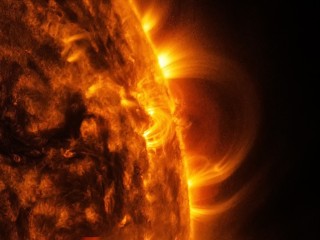 Сильная вспышка М3.9 зафиксирована на Солнце: самая мощная за последние два месяца магнитная буря обрушится на Землю 8 августа