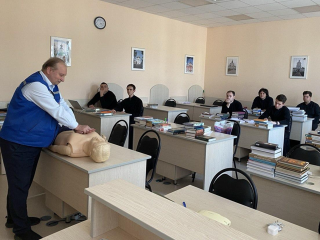 В Коломне будущих священников научили оказывать первую помощь