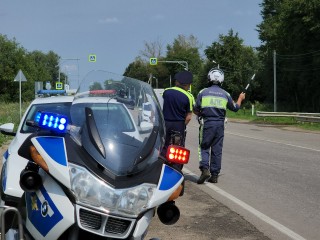 В Лотошине проверят, как отдыхают во время рейсов водители грузовиков