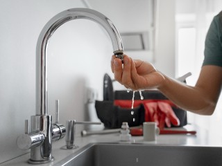 Подачу воды в Нововолкове восстановили меньше чем за полчаса