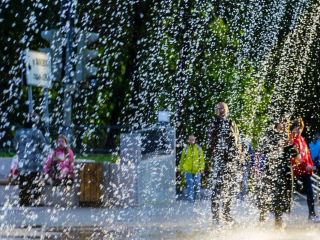 Никто кроме нас: красногорские фонтаны готовы ко Дню ВДВ