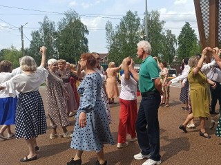 В парке «Скитские пруды» жителей округа ждут танцы, лекции и спорт