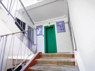 Жителям домов на улице Карла Маркса в Клину отремонтируют подъезды
