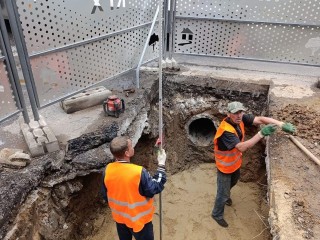 На проспекте Королева заменят более 1,5 км ливневки до конца сентября