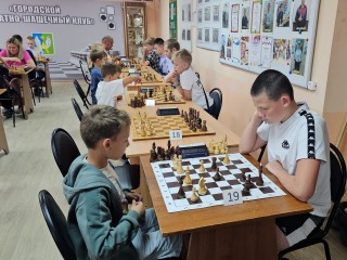 В Луховицах спортсмены поборются за победу в турнире по молниеносной игре в шахматы