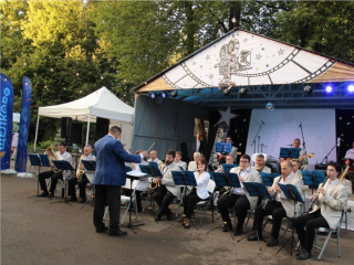 В Загорянском и Гребневе устроили народные гуляния