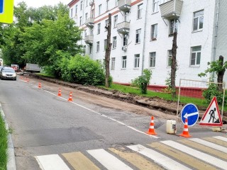 На Комсомольской и Октябрьской улицах обустраивают пешеходные дорожки