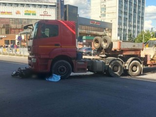 Полиция проводит проверку по факту гибели мотоциклиста в ДТП в Люберцах