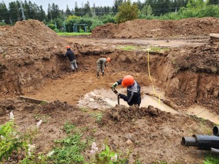 В Солнечногорском поселке Смирновка обновляют теплотрассу к зиме