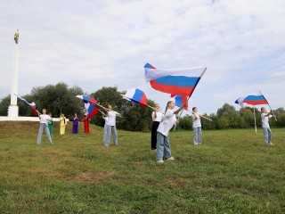 День государственного флага отметят на его Родине в Дединове