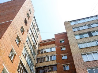Подъезд в каширской многоэтажке привели в порядок