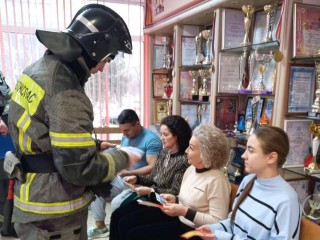 Сотрудники МЧС напоминают жителям правила безопасности при oбогреве жилья