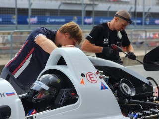 На трассе Moscow Raceway началась подготовка к гоночному уикэнду