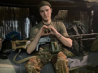 Спасал мальчика без ног: десантник из Лыткарина будет увековечен в детской сказке