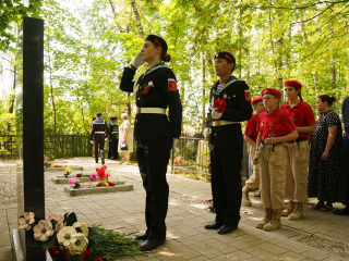 Жители Домодедово почтили память погибших при авианалете в 1941 году