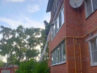 Спасатели помогли пенсионерке из Шатурторфа попасть к себе домой