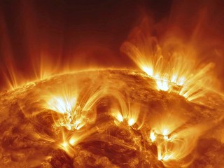 Сильнейшая за месяц магнитная буря обрушится на Землю 19 августа