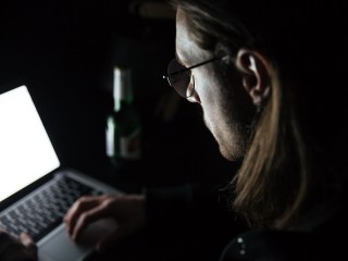 Электронное табло завода в Ногинске взломал влюбленный хакер