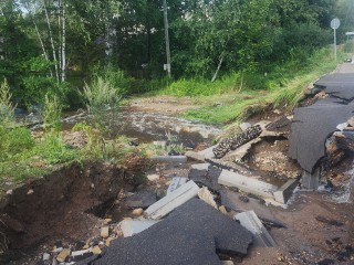 На Можайском шоссе у Подлипок восстановят размытую ливнем дорогу