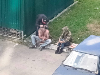 Люди без определенного места жительства открыли барбершоп
