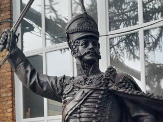 Памятник герою войны 1812 года Дорохову готовится к возвращению в Верею