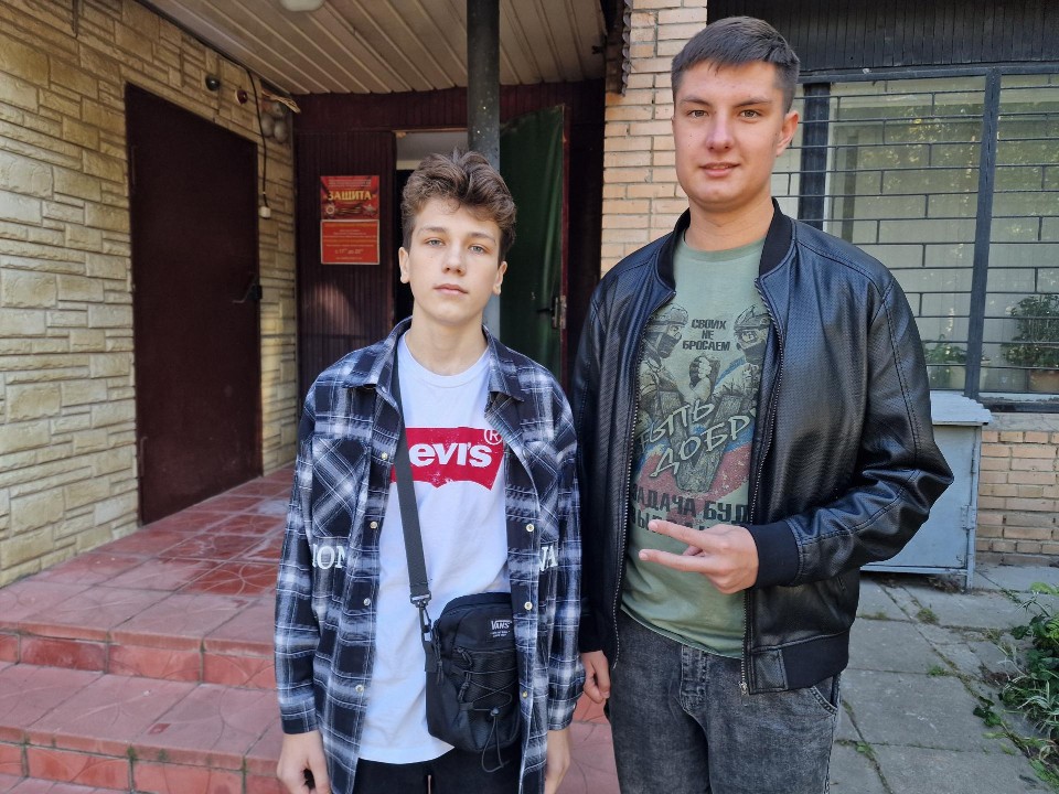 Школьники из Люберец приехали в Балашиху, чтобы передать гумпомощь на СВО