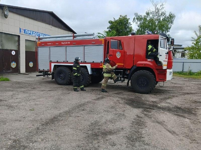 Спасатели помогли медикам госпитализировать жителя Егорьевска