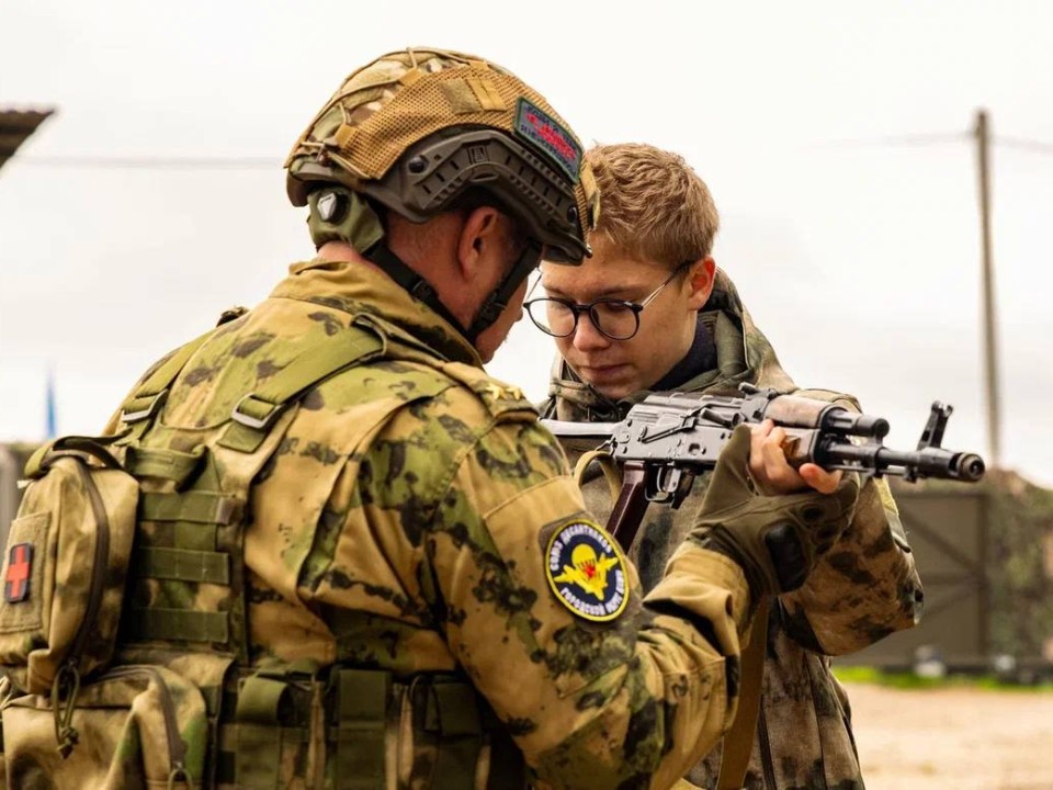 Лобненские юнармейцы проходят подготовку в лагере «Первый рубеж»