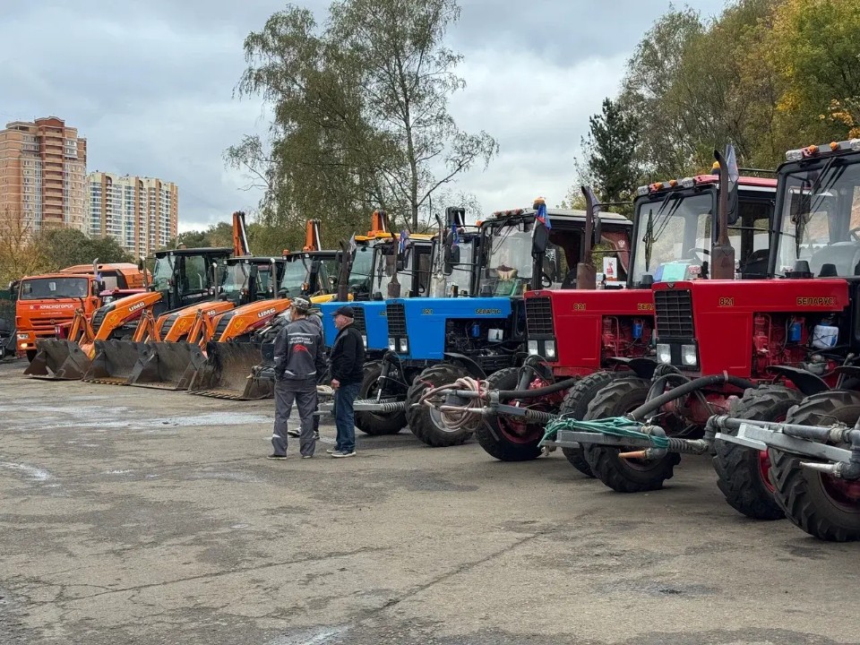 В Красногорске проинспектировали зимний автопарк коммунальщиков