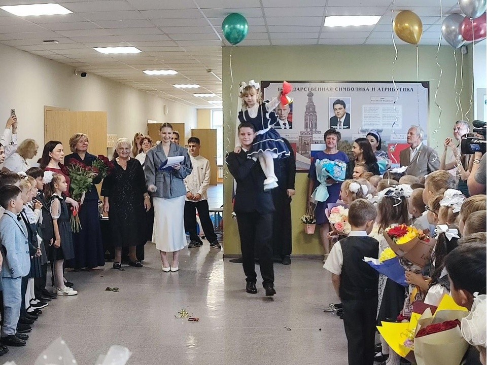 Торжественные линейки в честь 1 сентября завершились для 4096 школьников Бронниц