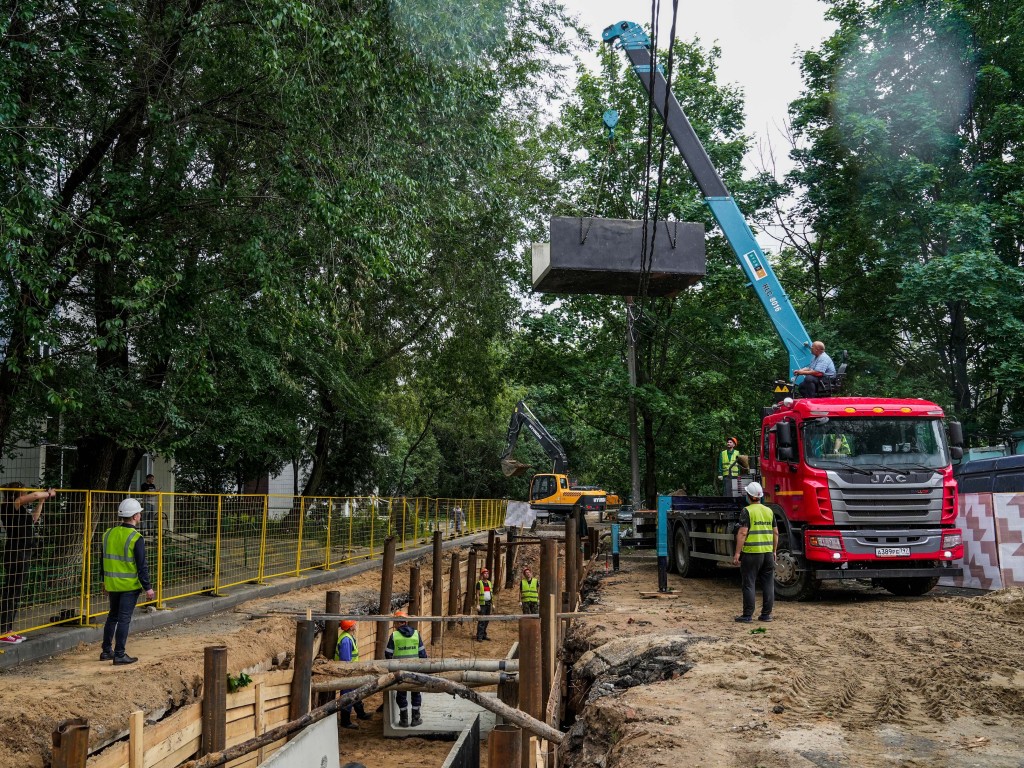 В дома и школы Новлянского микрорайона воду вернут после ремонтных работ