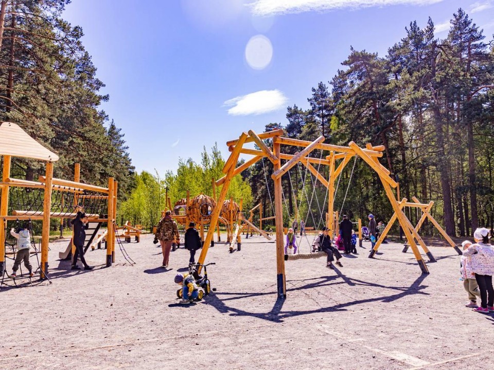 В Люберцах завершают обновление лесопарка «Лесная опушка»