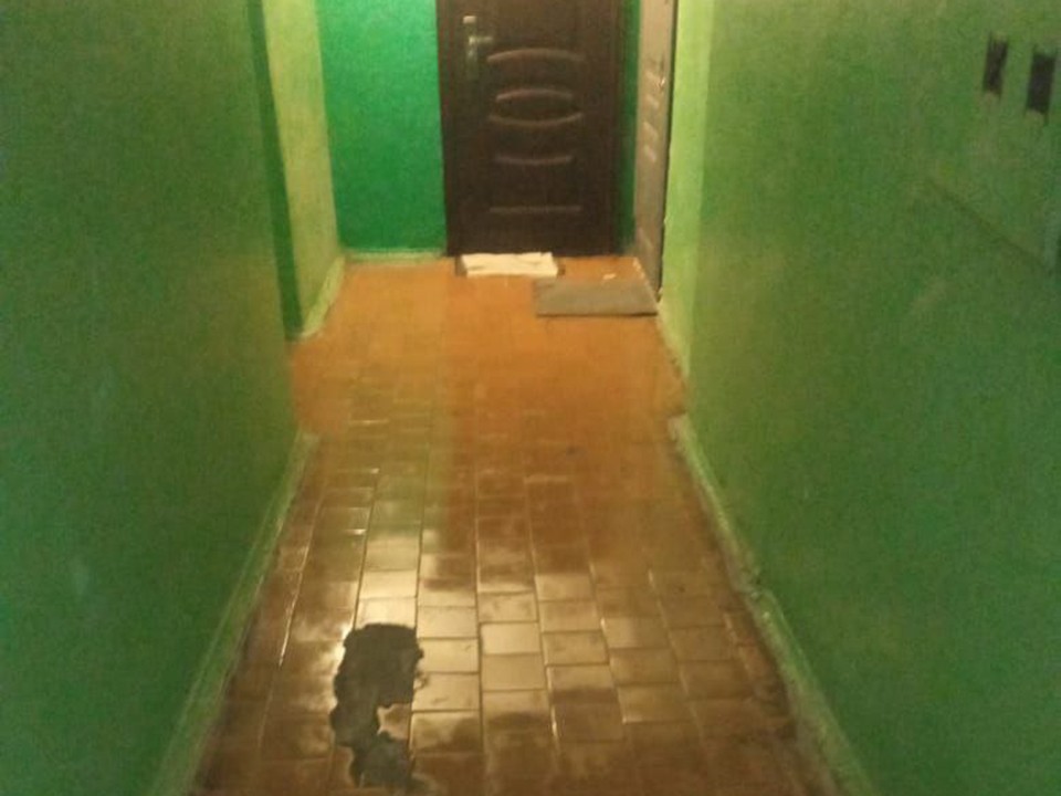 Порядок навели в подъезде жилого дома после жалобы жителей