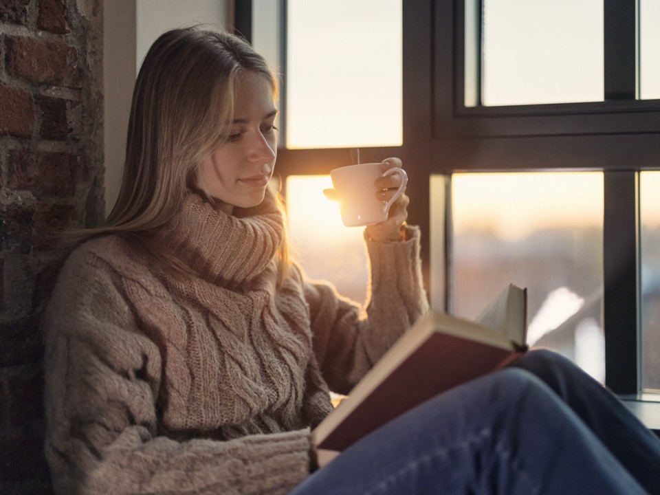 «Оздоравливают и даже омолаживают»: книги, которые спасут от осенней хандры