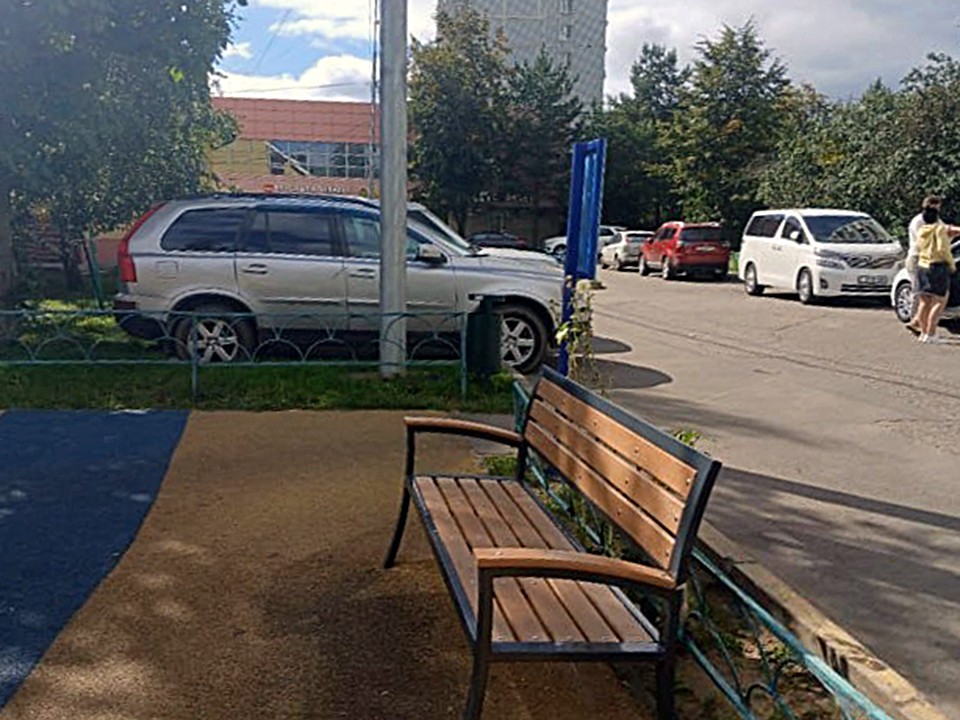 В Одинцове привели в порядок детскую площадку после обращения жителей