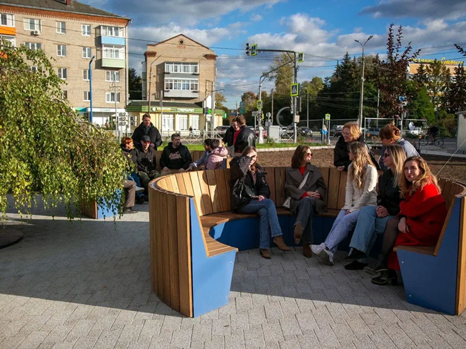 Сквер у молодежного центра «Горизонт» в Коломне преобразился после реконструкции