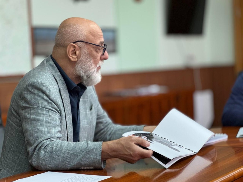 Известный скульптор Салават Щербаков разработает памятник графу Уварову для Можайска