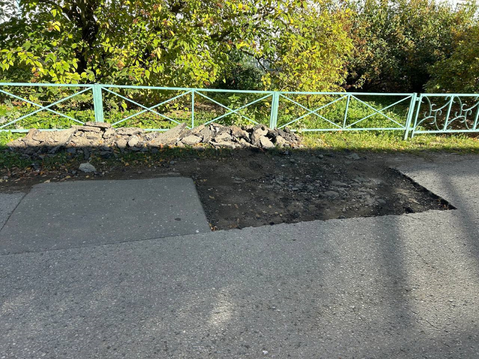 Ямочный ремонт проведут во дворе на улице Полиграфистов по просьбе жителей
