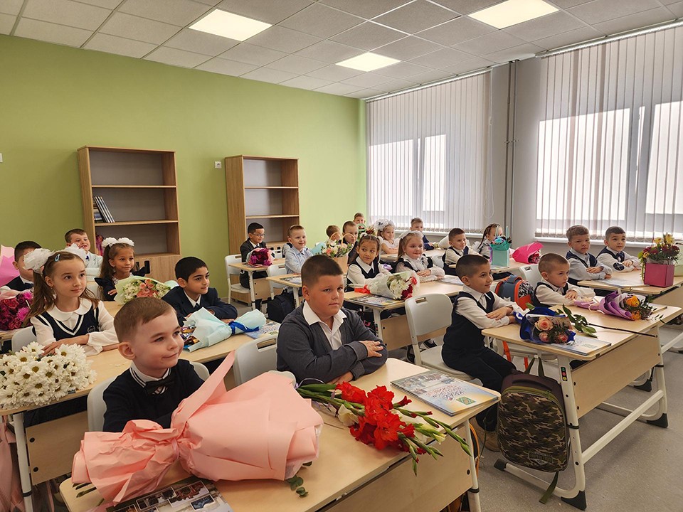 Почти 500 учеников переступили порог обновленной школы в Красноармейске