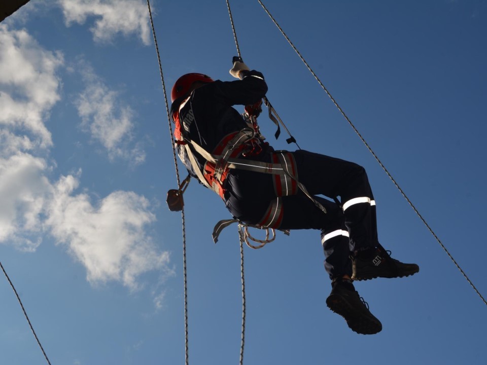 В Подмосковье завершились соревнования по пятиборью среди спасателей