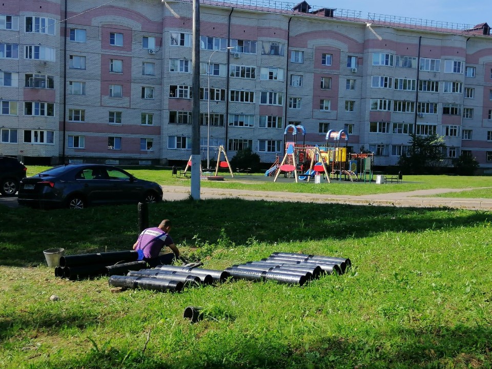 В Восходе заменили 300 метров канализационных труб