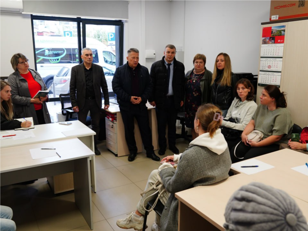 Жителям пострадавших квартир оказывают помощь после пожара на Парковой улице