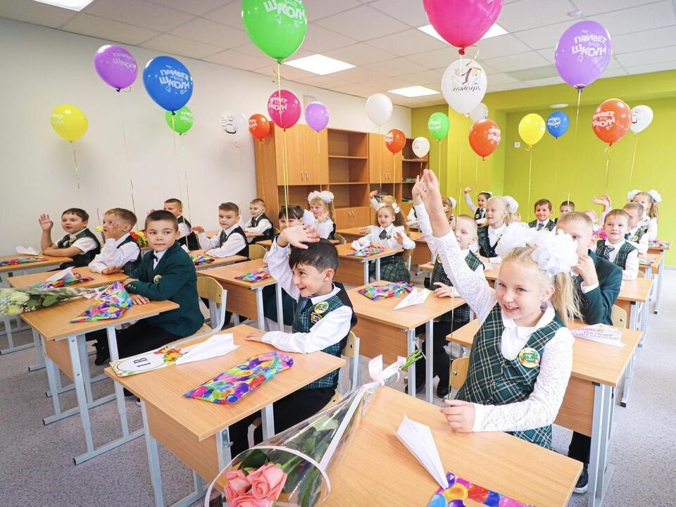 «Классы стали крутые, даже мурашки по коже»: обновленные школы вдохновили учеников на успех