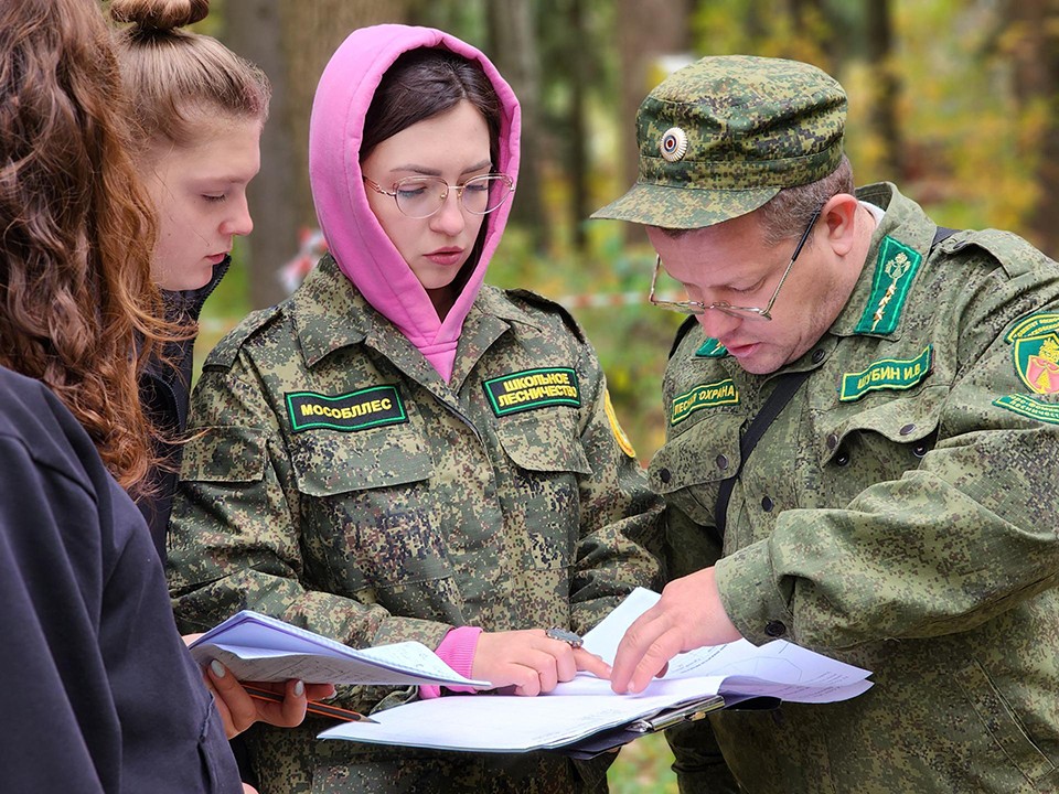 Юные лесничие продемонстрировали навыки лесного многоборья в Пушкинском округе