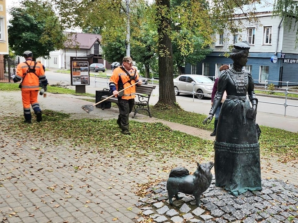 Улицы и скверы Серпухова, Пущина и Протвина очистят и помоют
