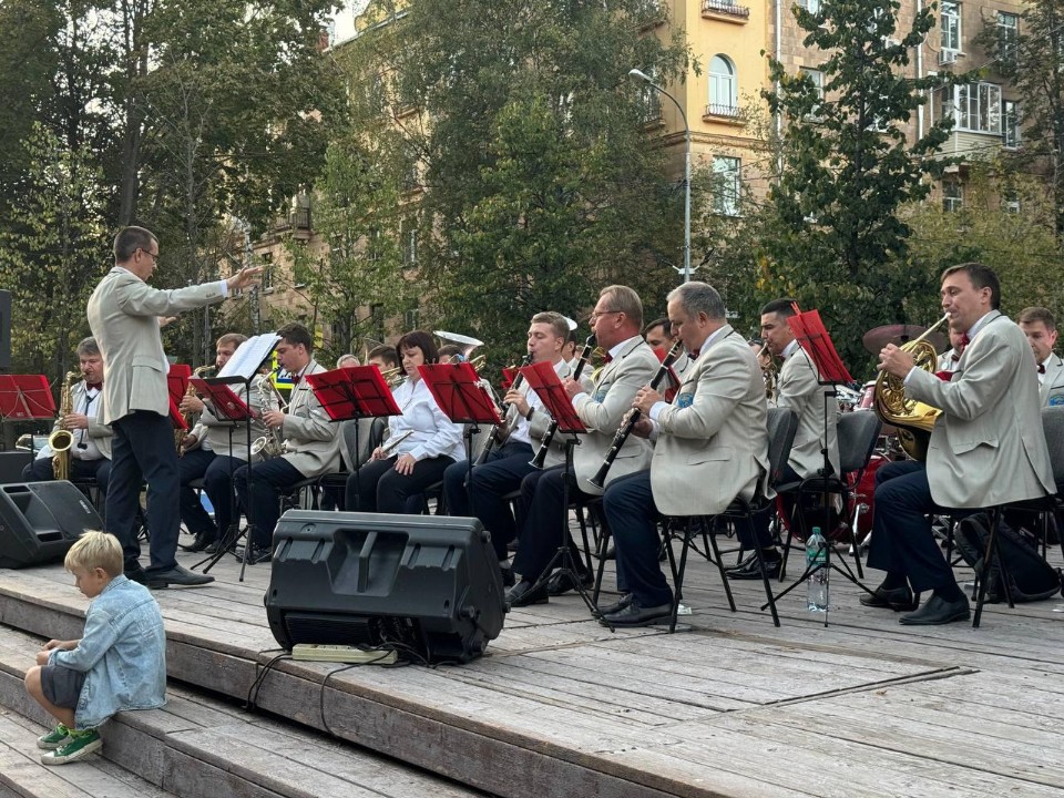 Королев отметит День города концертами, выставкой ретро-автомобилей и мастер-классами