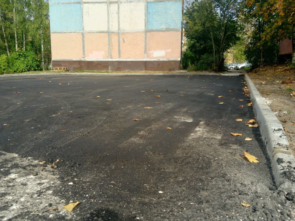Парковку обустроили у дома №14 в 3-м микрорайоне